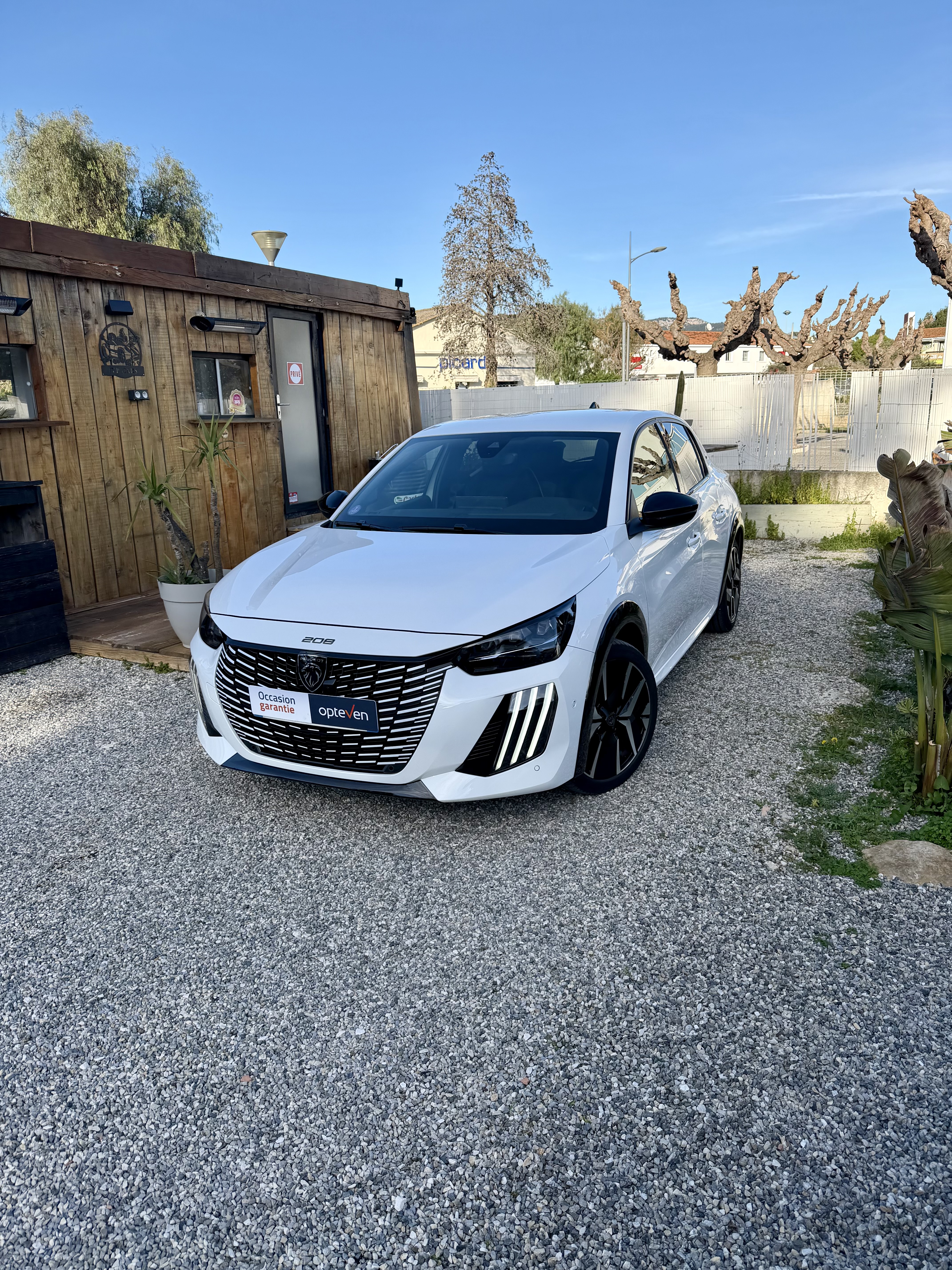 Peugeot 208 1.2 MHEV Hybrid GT E-Dcs6 BVA