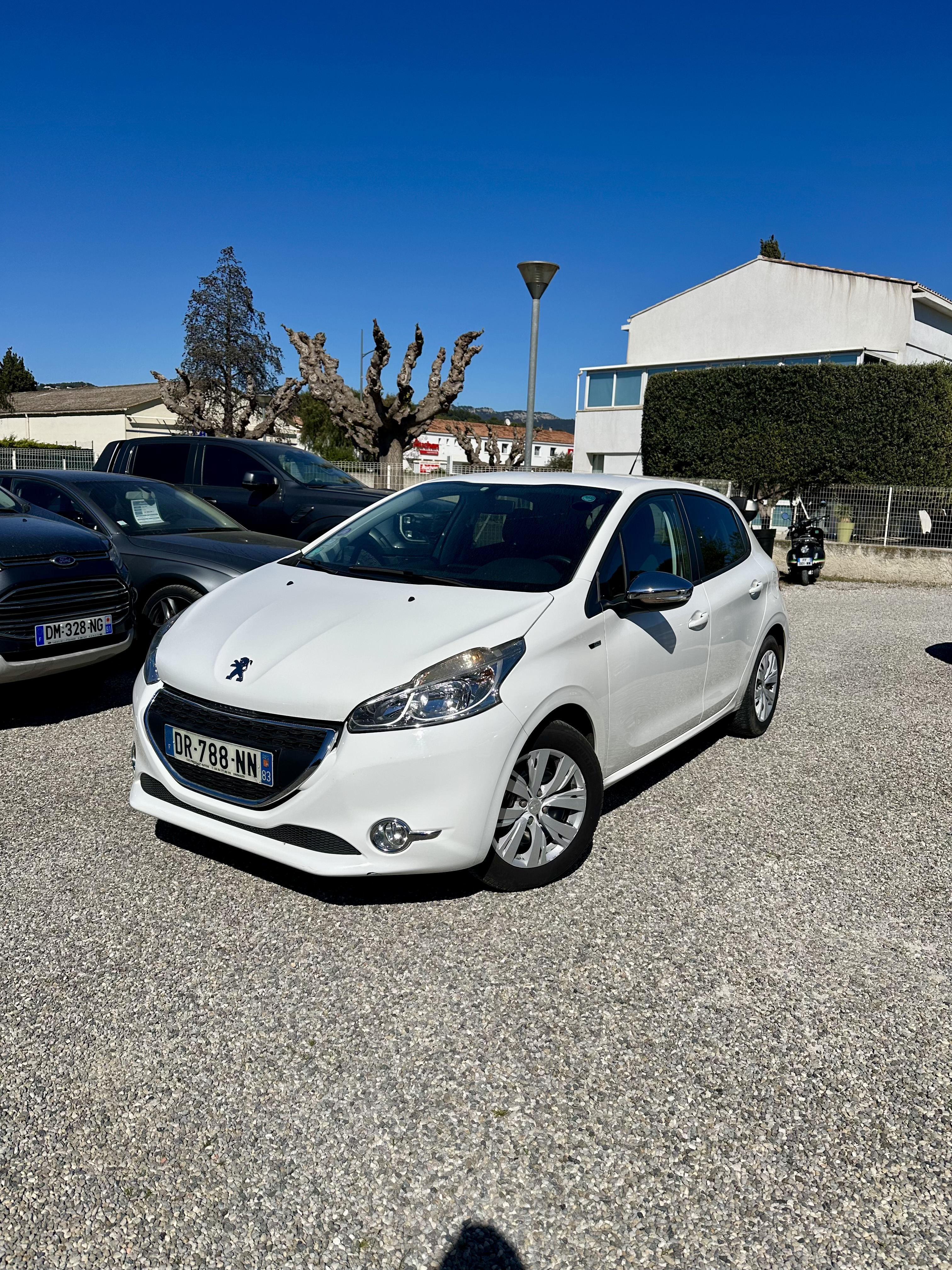 Peugeot 208 1.2 vti 82 style